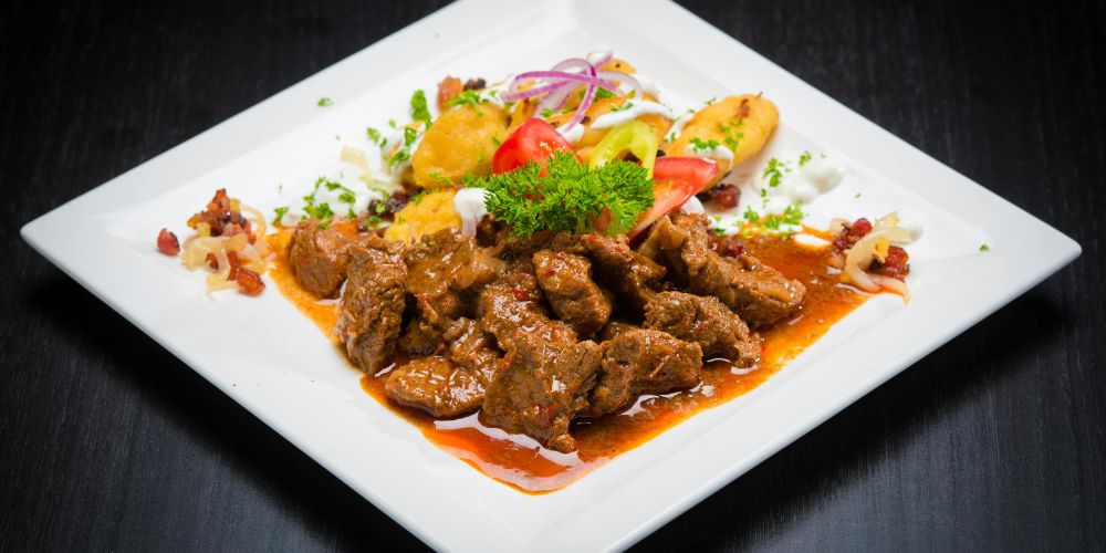 Delicious-Beef-Stew-Vegetables-Plate.jpg
