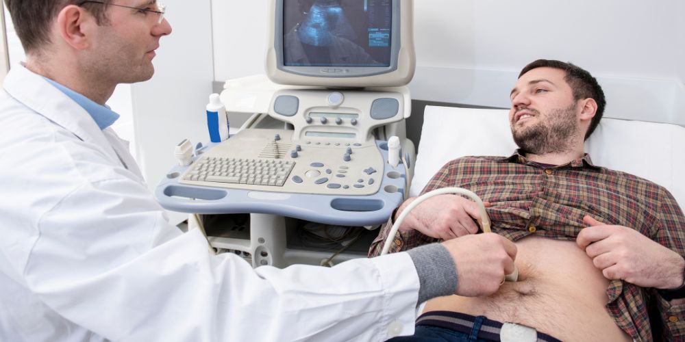 Ultrasound-examination-bdomen-thyroid-gland_1.jpg